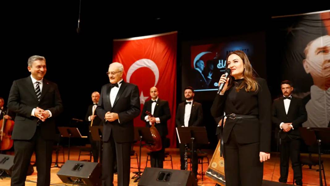 Atatürk’ün Sevdiği Şarkılarla Antalya’da Anlamlı Gece 1